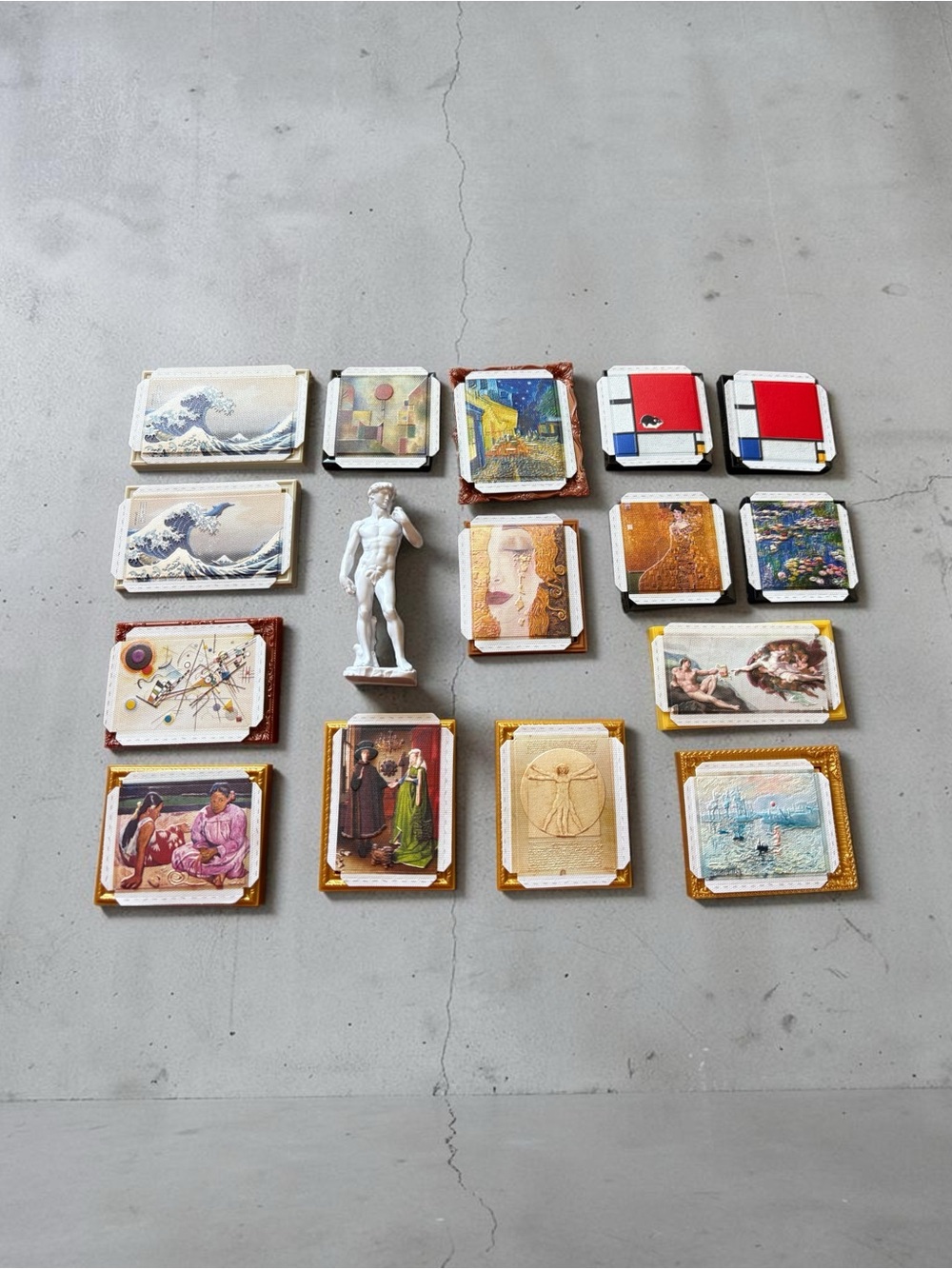 Zuru Mini Brands Masterpieces 15 plus Statue of David